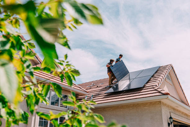 Best Roof Gutter Cleaning  in Sutherlin, OR